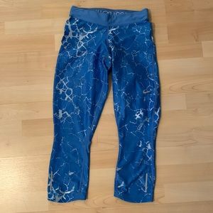 Nike 7/8 dri fit leggings, XS